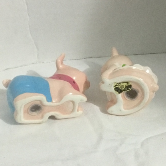 Two little piggy salt and pepper shakers with stoppers in excellent shape - Picture 5 of 6